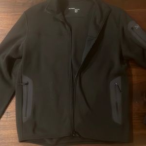 Arc’teryx covert cardigan